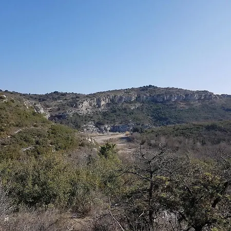 Chez Corinne ヴィラ Russan